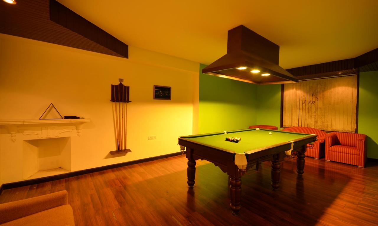 Shervani Hilltop Resort Нейнитал Екстериор снимка
