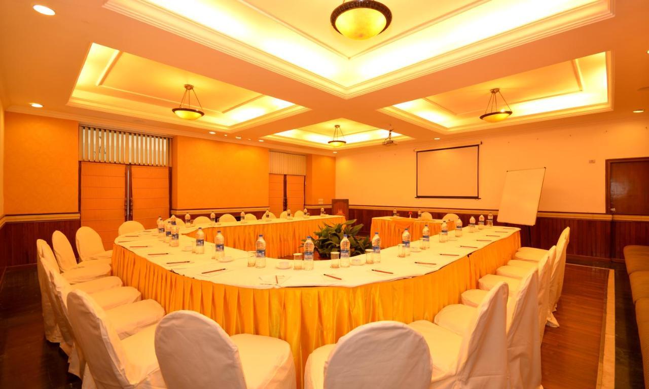 Shervani Hilltop Resort Нейнитал Екстериор снимка