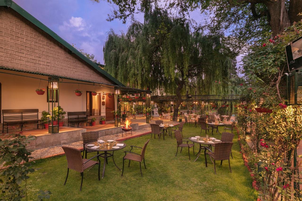 Shervani Hilltop Resort Нейнитал Екстериор снимка