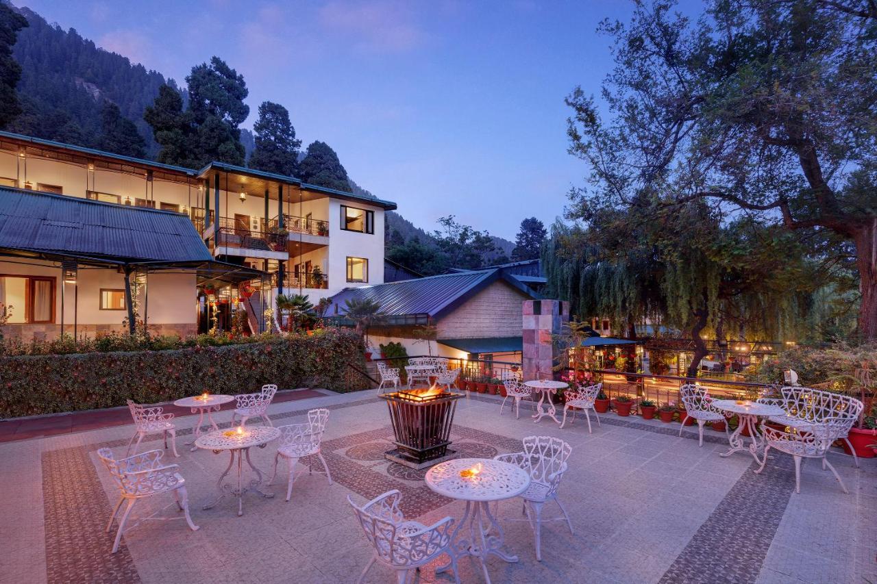 Shervani Hilltop Resort Нейнитал Екстериор снимка